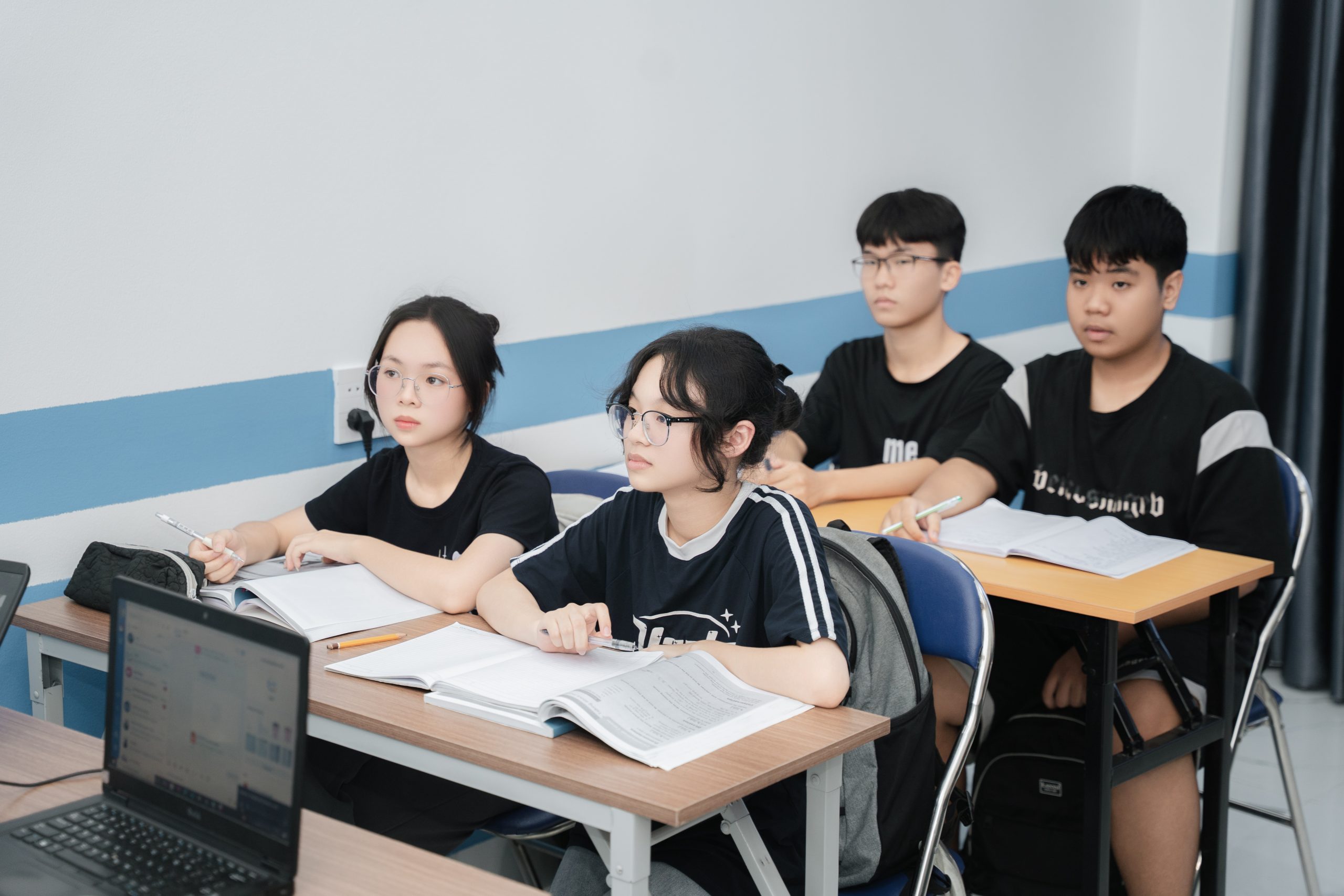 Accelerate to conquer IELTS with ILM English - IELTS is difficult, ILM can handle it!
